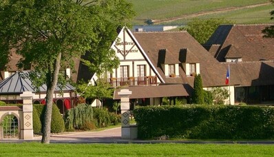 Hostellerie La Briqueterie Epernay Champagne gourmet-ekskursion med helikopter