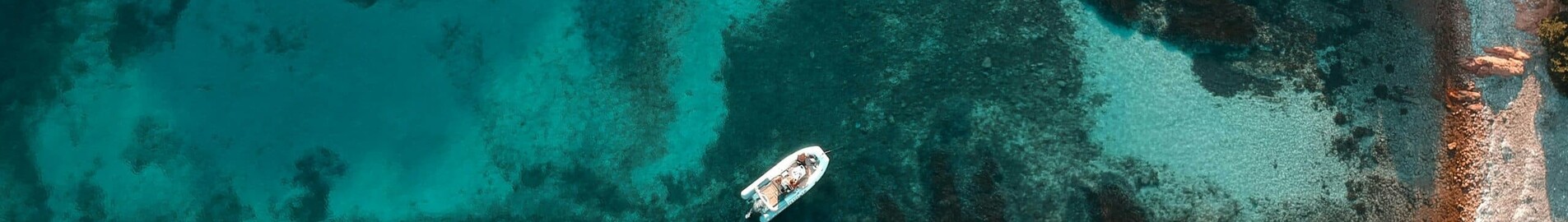 London - Figari: leje af privatfly
