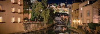 Vue aérienne du stade EURO 2020, environnement urbain.