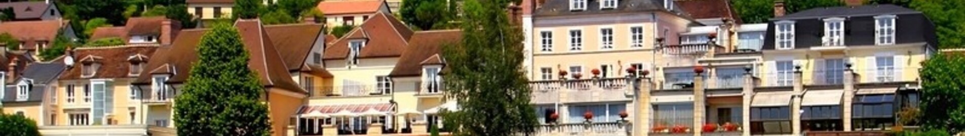 Lej en helikopter til La Côte Saint-Jacques i Joigny