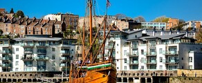 Bristol udlejning af privatfly 