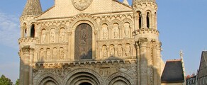 Poitiers: leje af privatfly 