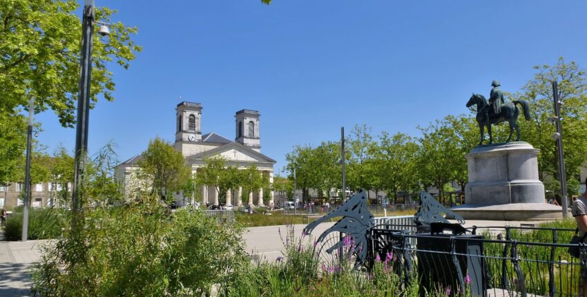 La Roche-sur-Yon: leje af privatfly
