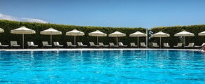 Dekelia Tatoi: leje af privatfly 