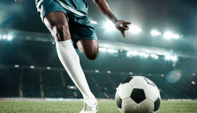 Hvorfor rejser fodboldhold i private jetfly?