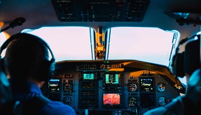 Hvorfor er der to piloter til et privatfly?