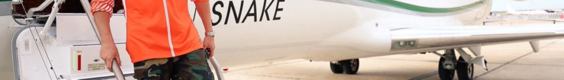 DJ Snakes private jetfly