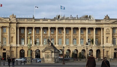 Luksushotel i Paris: På Hotel de Crillon kan du opleve luksus og elegance i hjertet af Paris
