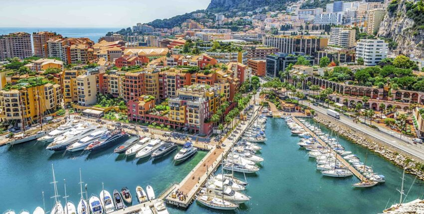Saint-Tropez - Monaco: leje af privatfly