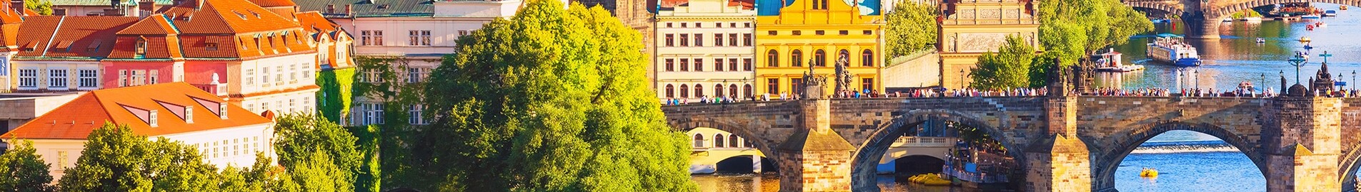 Saint-Tropez - Prag: leje af privatfly