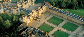 Helikopterflyvning over Château De Vaux-Le-Vicomte